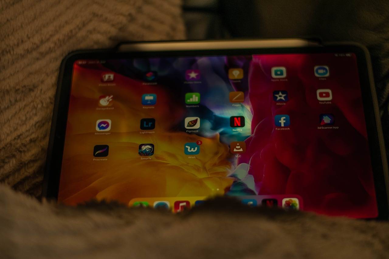 The Impact of Celebrity Philanthropy on Social Causes: From Awareness to Action